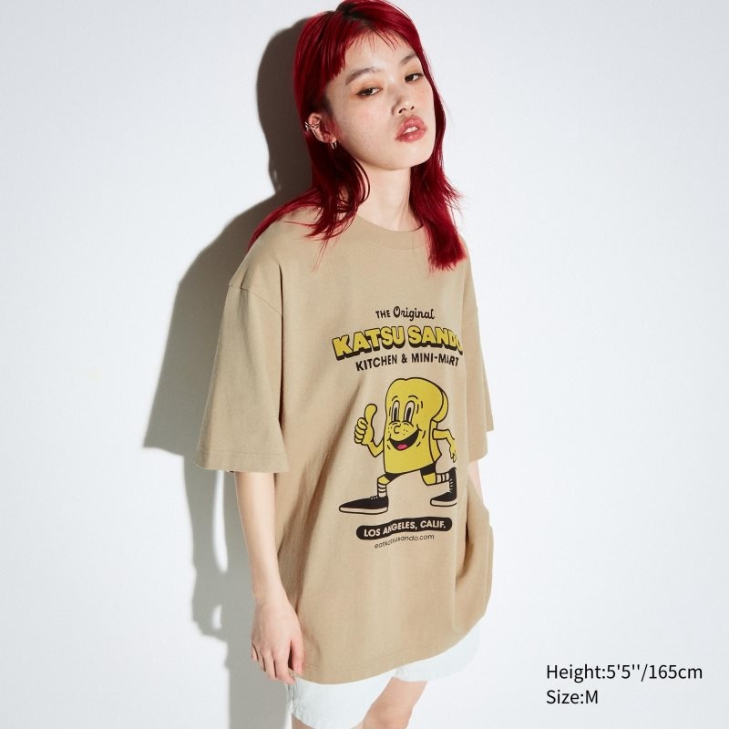 Uniqlo L.A. Eats Ut Oversized Short-sleeve Graphic Katsu Sando T Shirts Herre Beige | 3567862